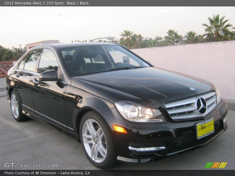 Front 3/4 View of 2013 C 250 Sport