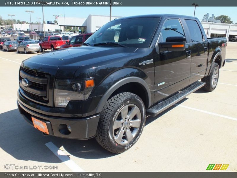 Front 3/4 View of 2013 F150 FX4 SuperCrew 4x4
