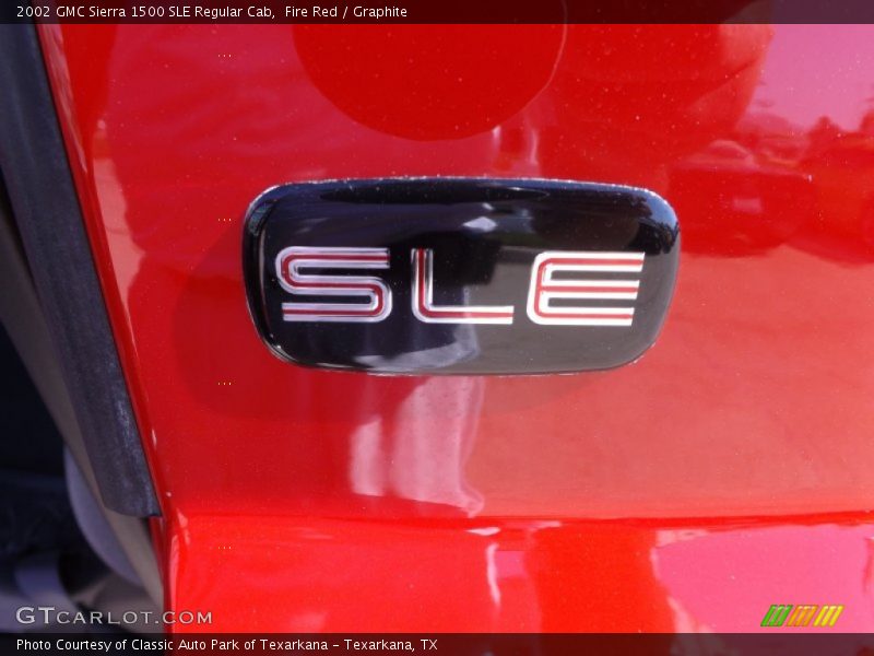 Fire Red / Graphite 2002 GMC Sierra 1500 SLE Regular Cab