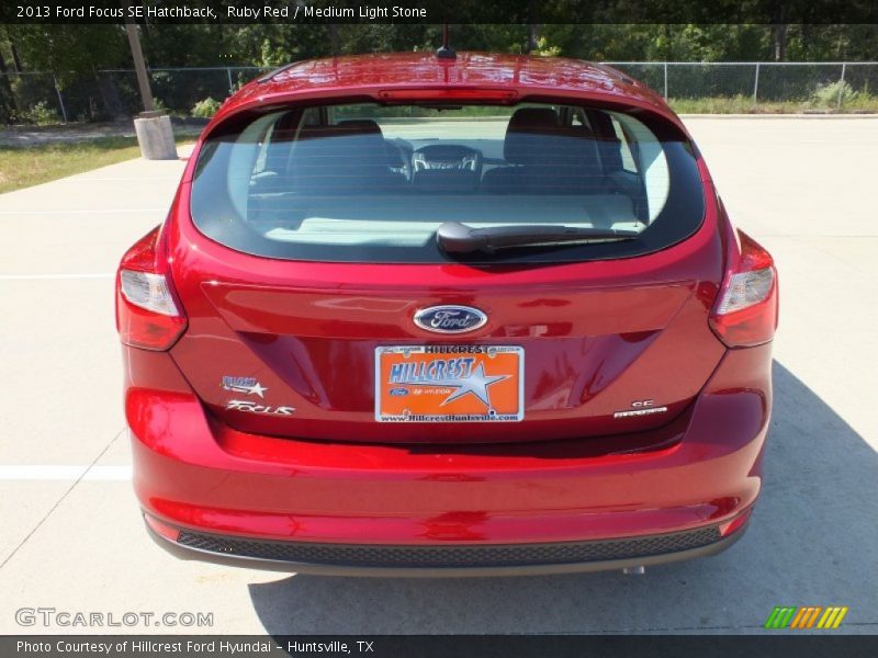 Ruby Red / Medium Light Stone 2013 Ford Focus SE Hatchback