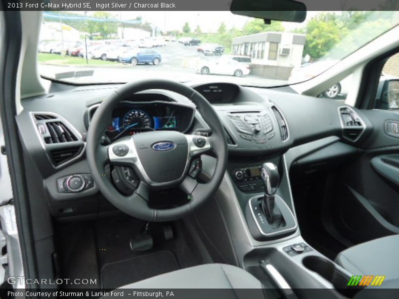 Dashboard of 2013 C-Max Hybrid SE