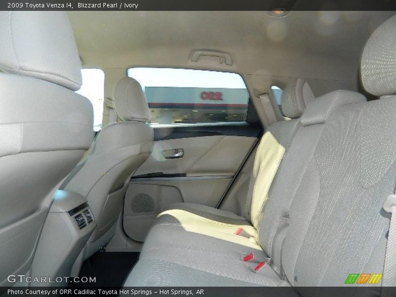 Blizzard Pearl / Ivory 2009 Toyota Venza I4