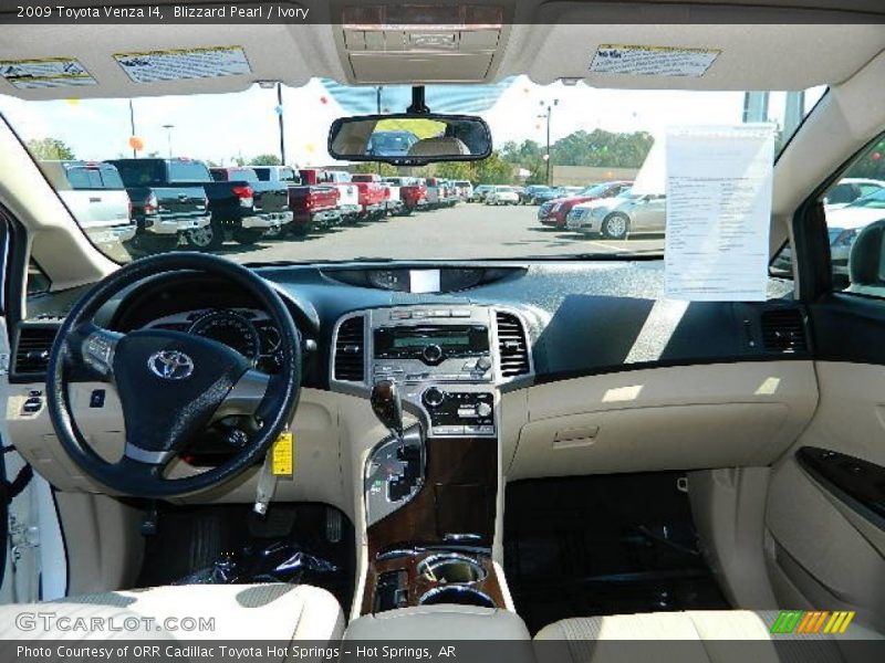 Blizzard Pearl / Ivory 2009 Toyota Venza I4