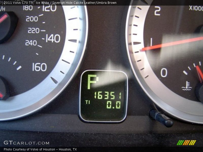 Ice White / Soverign Hide Calcite Leather/Umbra Brown 2011 Volvo C70 T5