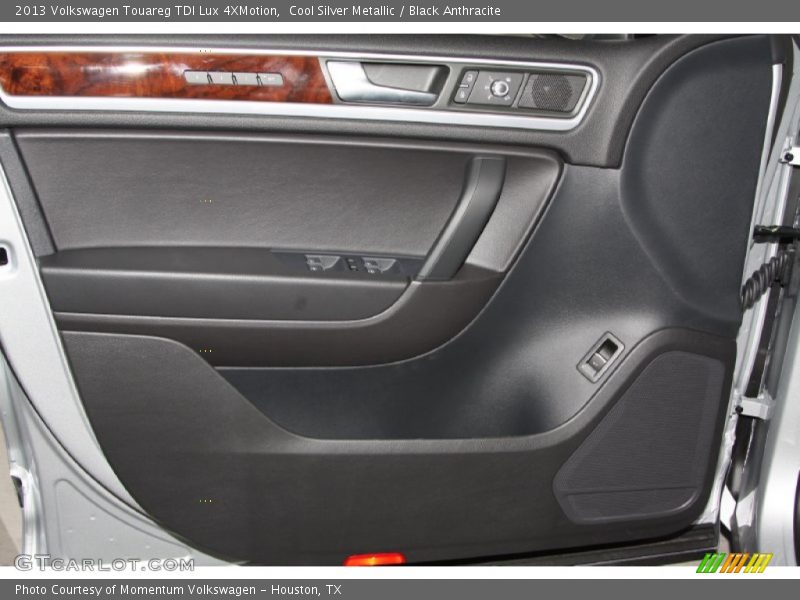Cool Silver Metallic / Black Anthracite 2013 Volkswagen Touareg TDI Lux 4XMotion