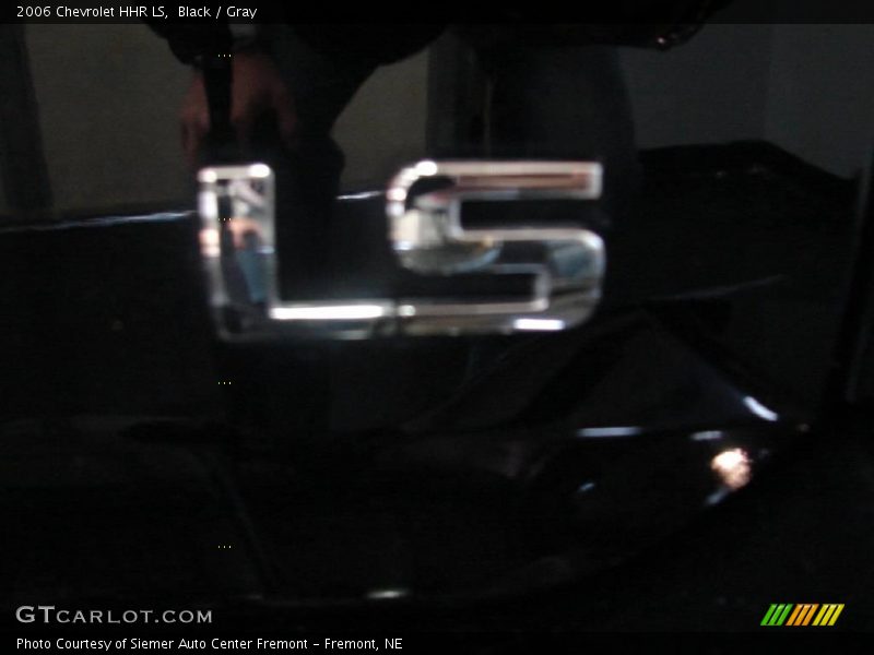 Black / Gray 2006 Chevrolet HHR LS