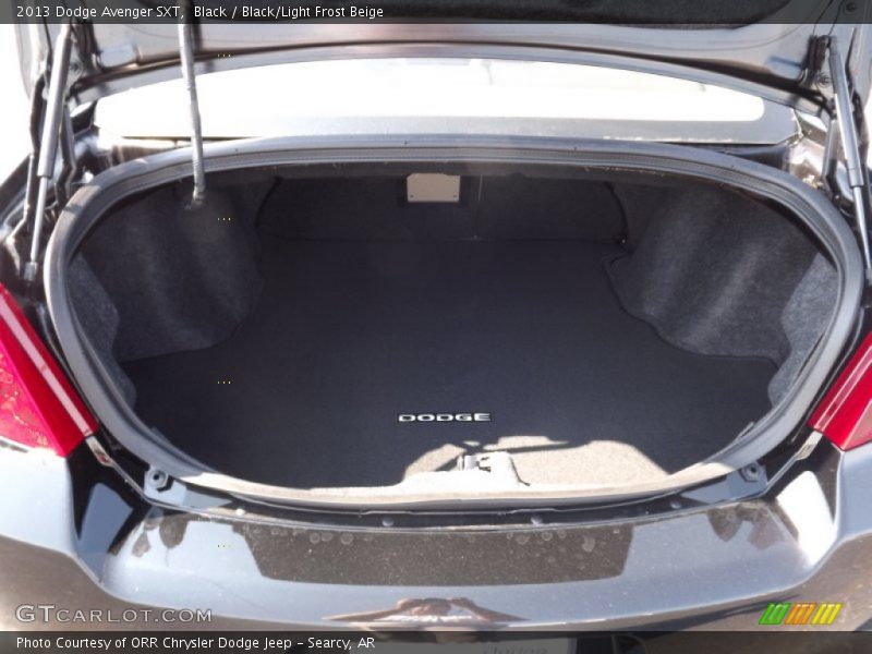 Black / Black/Light Frost Beige 2013 Dodge Avenger SXT