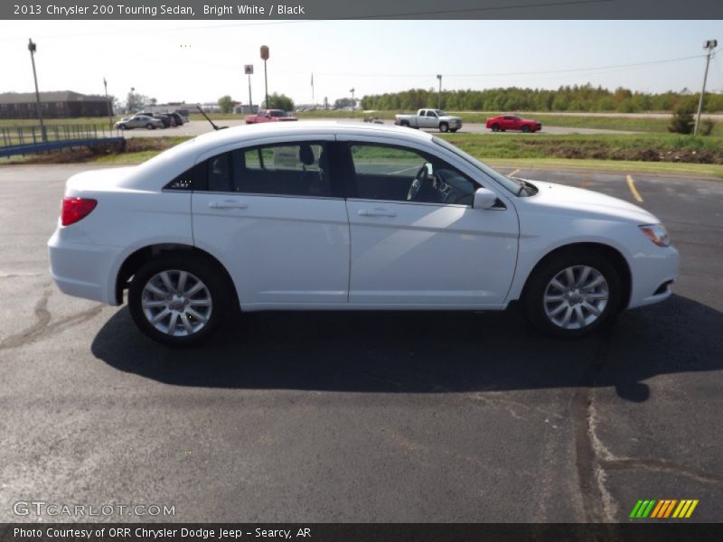 Bright White / Black 2013 Chrysler 200 Touring Sedan