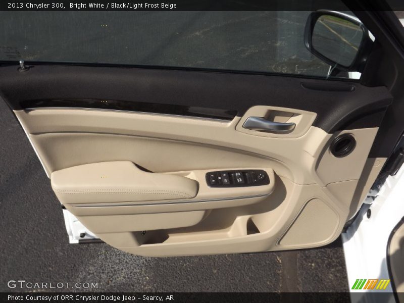 Bright White / Black/Light Frost Beige 2013 Chrysler 300