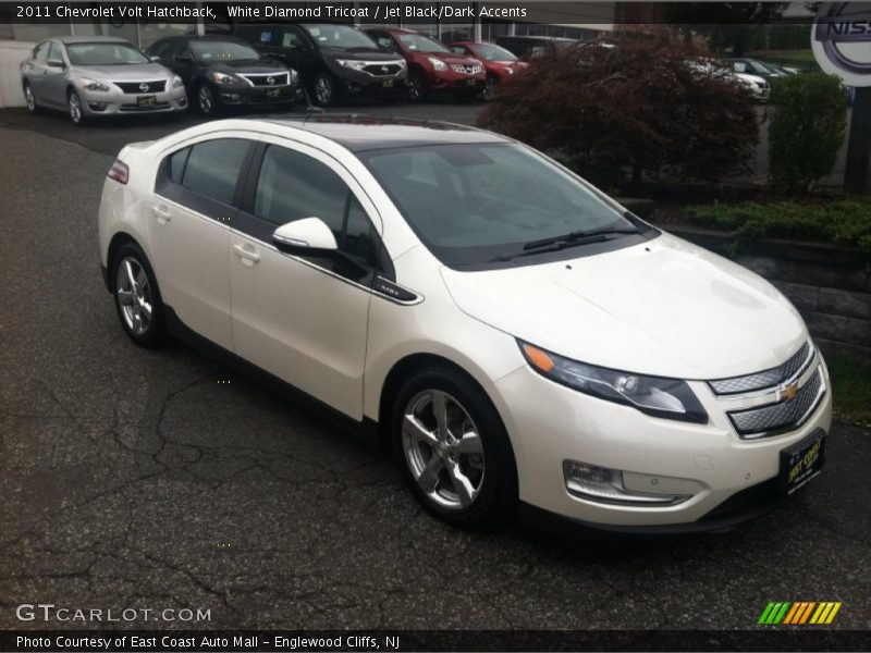 Front 3/4 View of 2011 Volt Hatchback