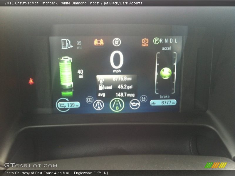 White Diamond Tricoat / Jet Black/Dark Accents 2011 Chevrolet Volt Hatchback
