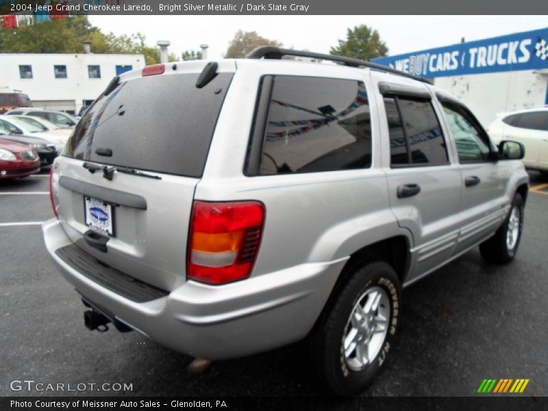 Bright Silver Metallic / Dark Slate Gray 2004 Jeep Grand Cherokee Laredo