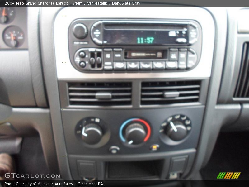 Bright Silver Metallic / Dark Slate Gray 2004 Jeep Grand Cherokee Laredo
