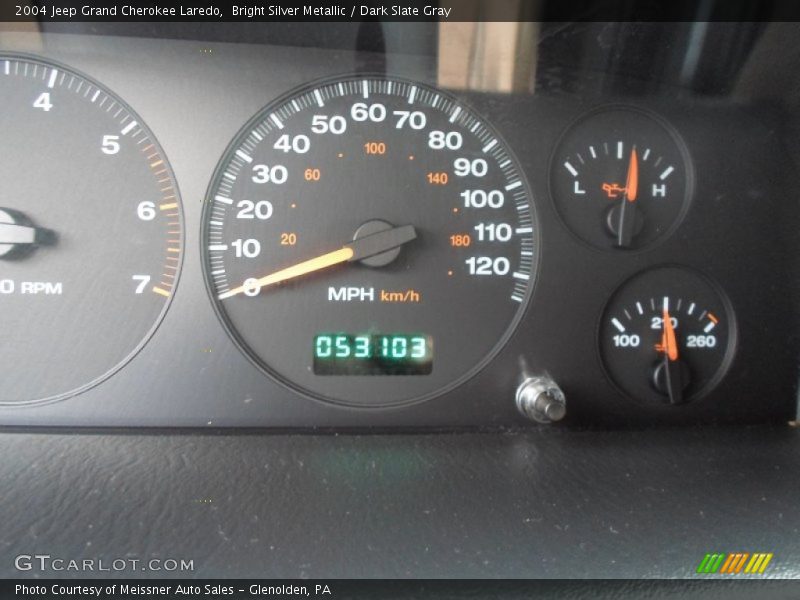 Bright Silver Metallic / Dark Slate Gray 2004 Jeep Grand Cherokee Laredo
