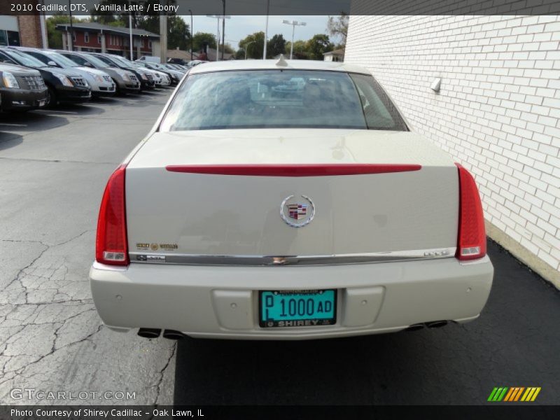 Vanilla Latte / Ebony 2010 Cadillac DTS