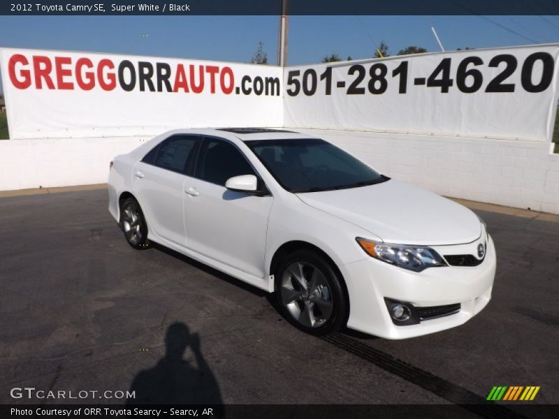 Super White / Black 2012 Toyota Camry SE