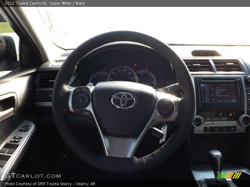 Super White / Black 2012 Toyota Camry SE