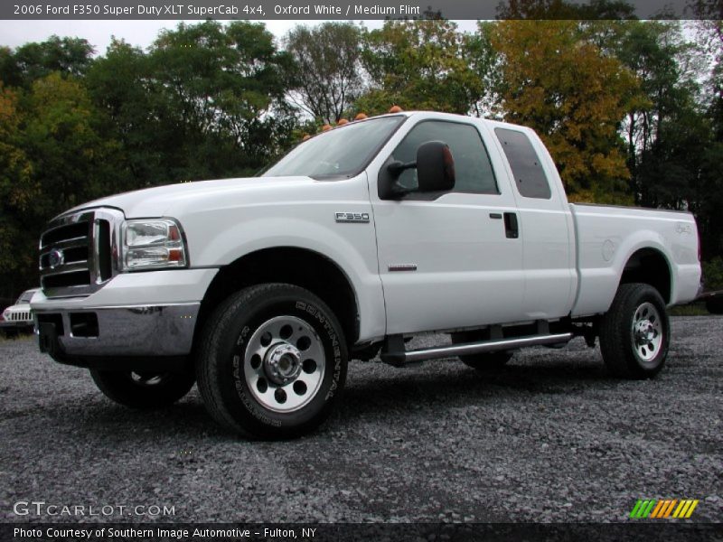 Oxford White / Medium Flint 2006 Ford F350 Super Duty XLT SuperCab 4x4