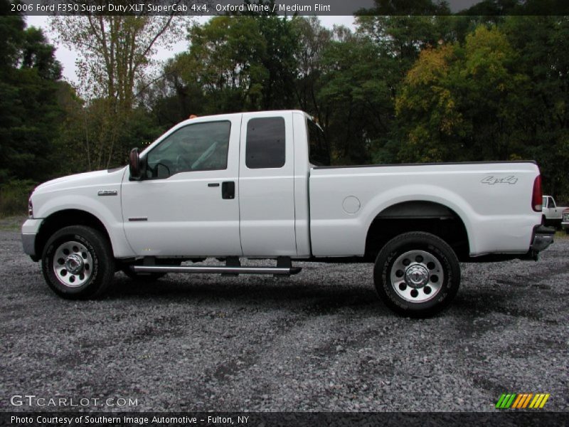 Oxford White / Medium Flint 2006 Ford F350 Super Duty XLT SuperCab 4x4