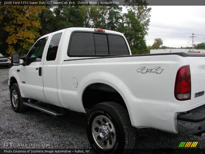 Oxford White / Medium Flint 2006 Ford F350 Super Duty XLT SuperCab 4x4
