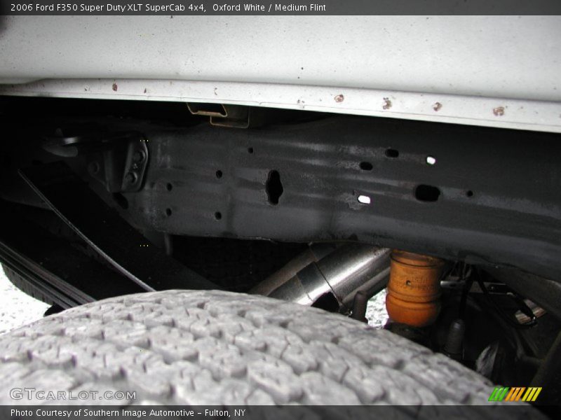 Oxford White / Medium Flint 2006 Ford F350 Super Duty XLT SuperCab 4x4