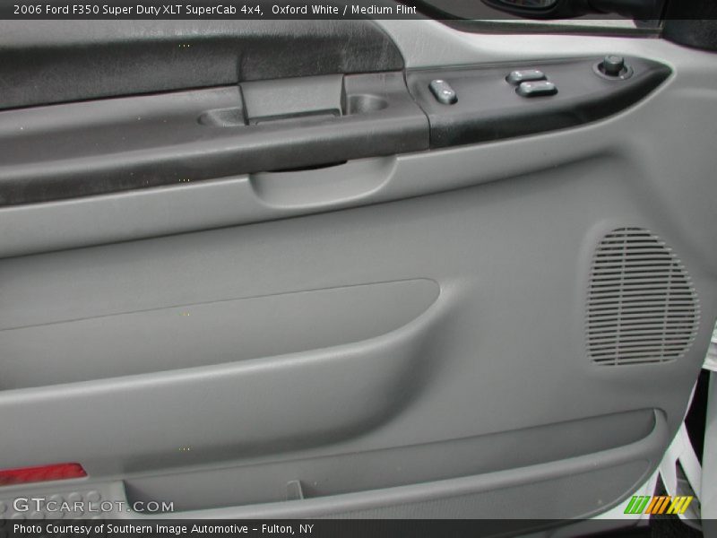 Oxford White / Medium Flint 2006 Ford F350 Super Duty XLT SuperCab 4x4