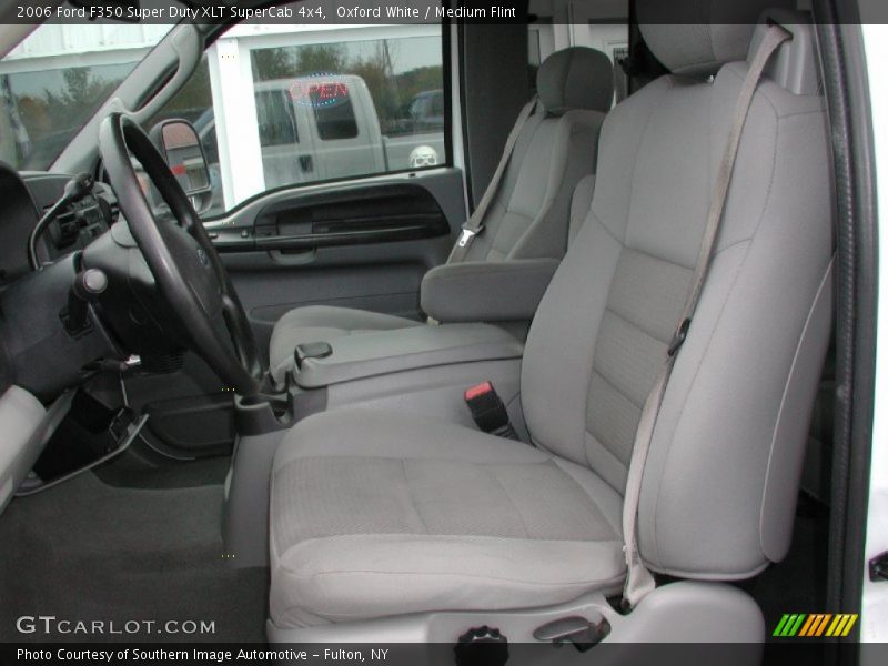 Oxford White / Medium Flint 2006 Ford F350 Super Duty XLT SuperCab 4x4