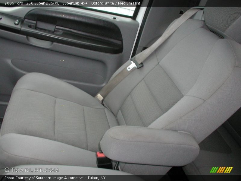 Oxford White / Medium Flint 2006 Ford F350 Super Duty XLT SuperCab 4x4