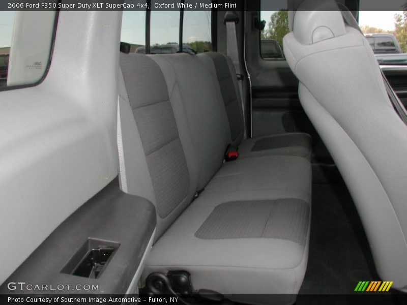 Oxford White / Medium Flint 2006 Ford F350 Super Duty XLT SuperCab 4x4