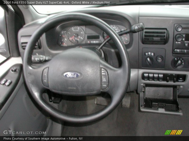 Oxford White / Medium Flint 2006 Ford F350 Super Duty XLT SuperCab 4x4