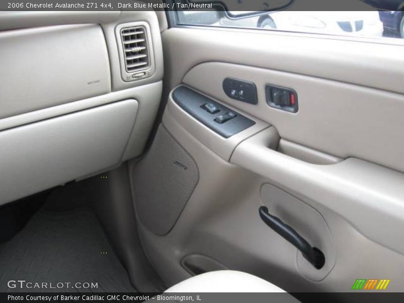 Dark Blue Metallic / Tan/Neutral 2006 Chevrolet Avalanche Z71 4x4