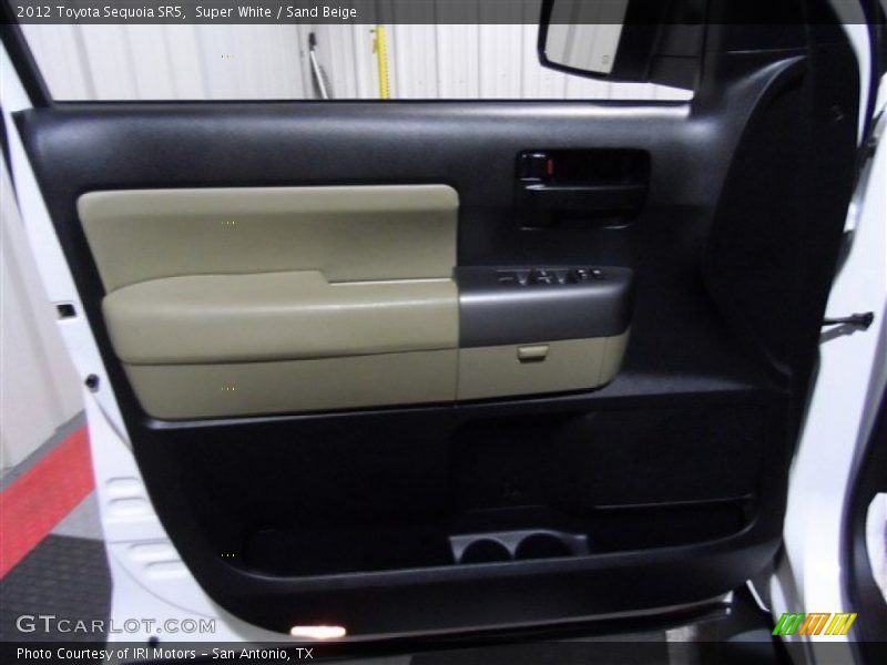 Super White / Sand Beige 2012 Toyota Sequoia SR5