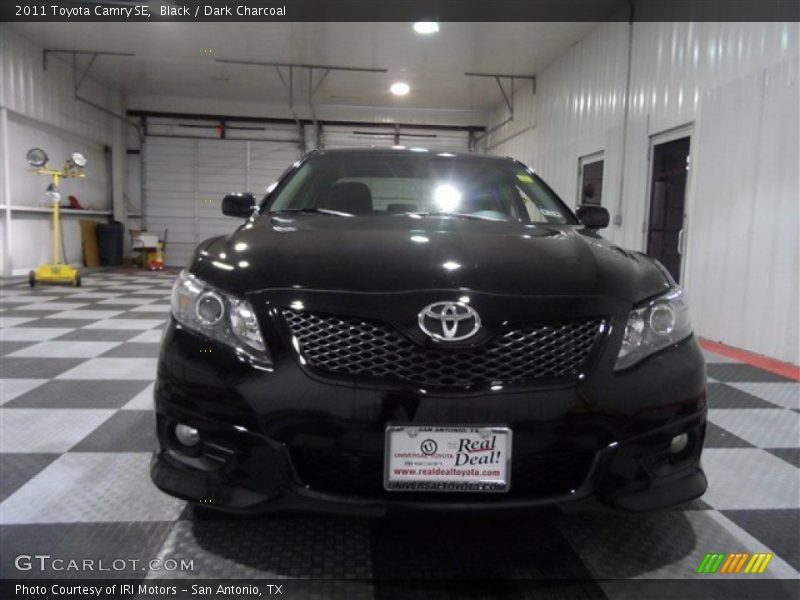 Black / Dark Charcoal 2011 Toyota Camry SE