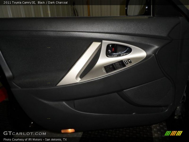 Black / Dark Charcoal 2011 Toyota Camry SE