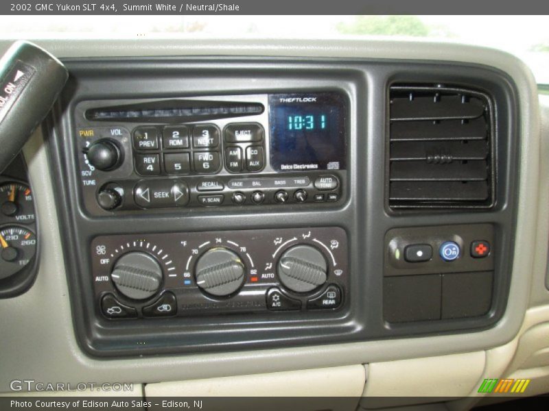 Summit White / Neutral/Shale 2002 GMC Yukon SLT 4x4