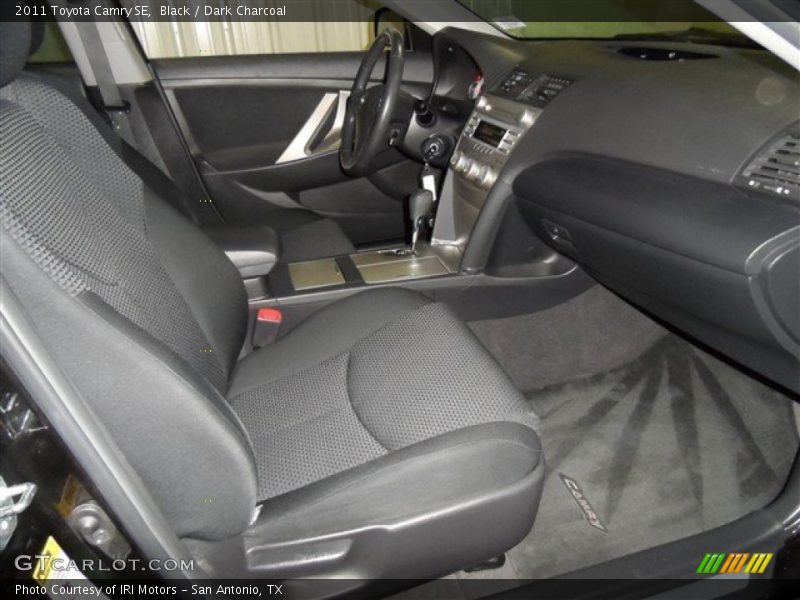 Black / Dark Charcoal 2011 Toyota Camry SE