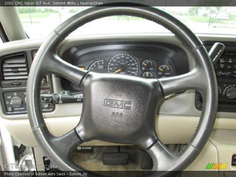 Summit White / Neutral/Shale 2002 GMC Yukon SLT 4x4