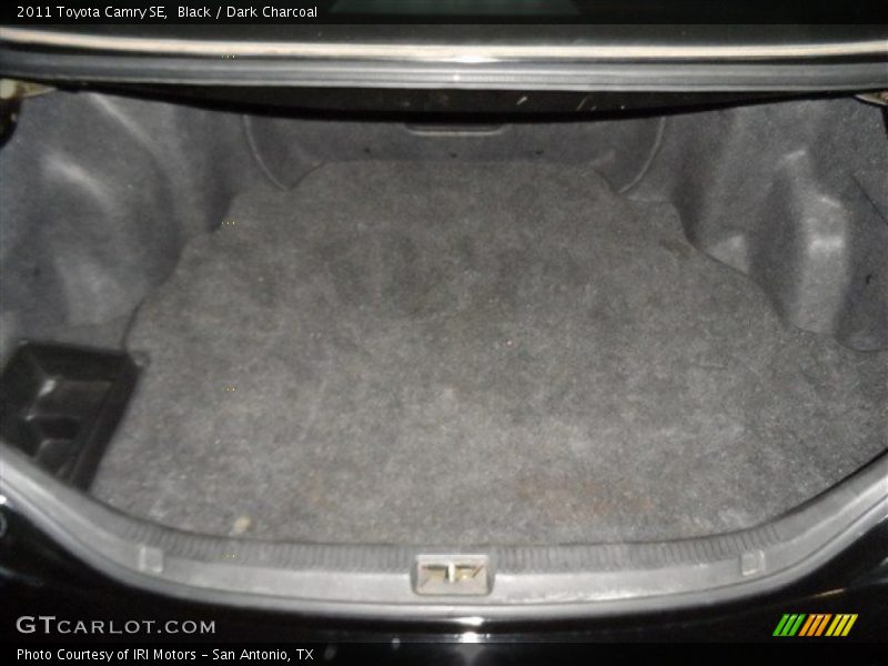 Black / Dark Charcoal 2011 Toyota Camry SE