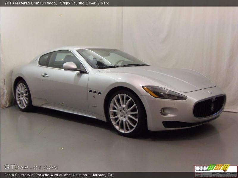 Grigio Touring (Silver) / Nero 2010 Maserati GranTurismo S