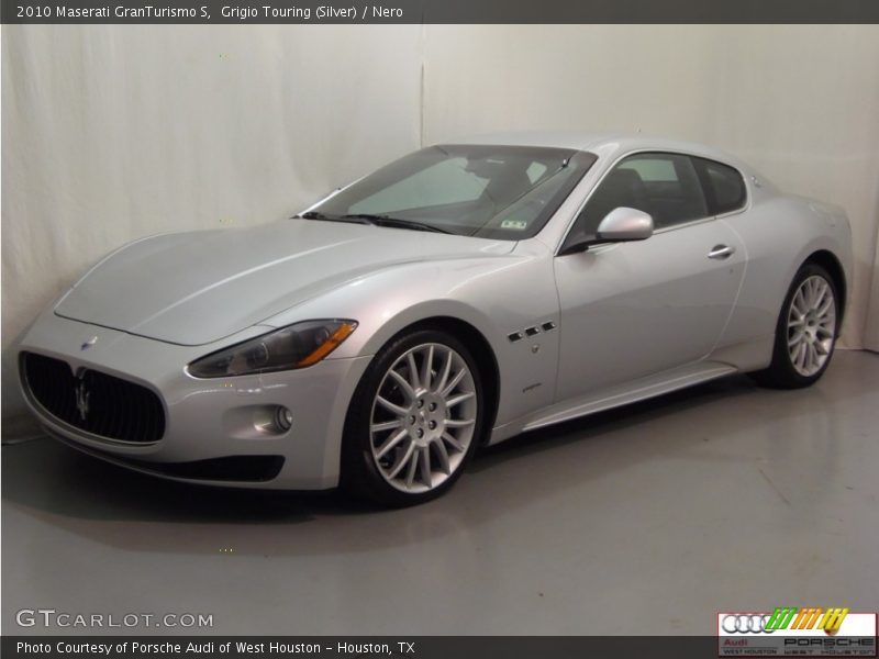 Grigio Touring (Silver) / Nero 2010 Maserati GranTurismo S