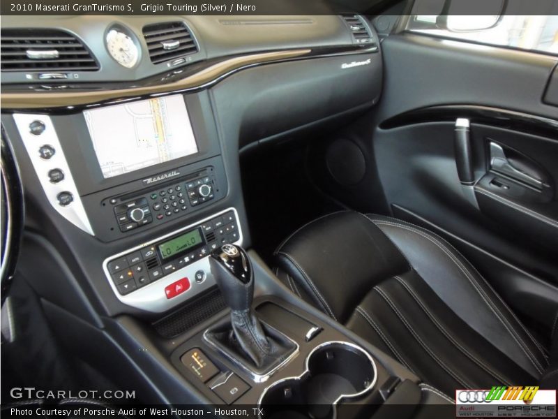 Grigio Touring (Silver) / Nero 2010 Maserati GranTurismo S