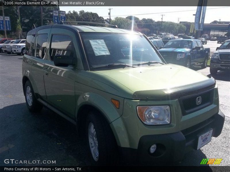 Kiwi Metallic / Black/Gray 2006 Honda Element EX-P AWD
