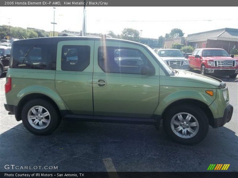 Kiwi Metallic / Black/Gray 2006 Honda Element EX-P AWD