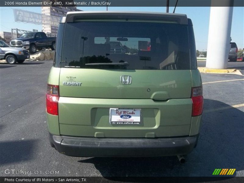 Kiwi Metallic / Black/Gray 2006 Honda Element EX-P AWD