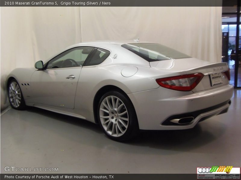 Grigio Touring (Silver) / Nero 2010 Maserati GranTurismo S