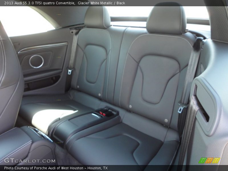 Rear Seat of 2013 S5 3.0 TFSI quattro Convertible