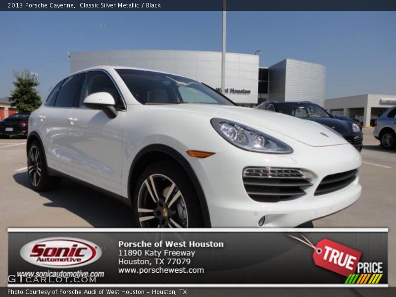 Classic Silver Metallic / Black 2013 Porsche Cayenne