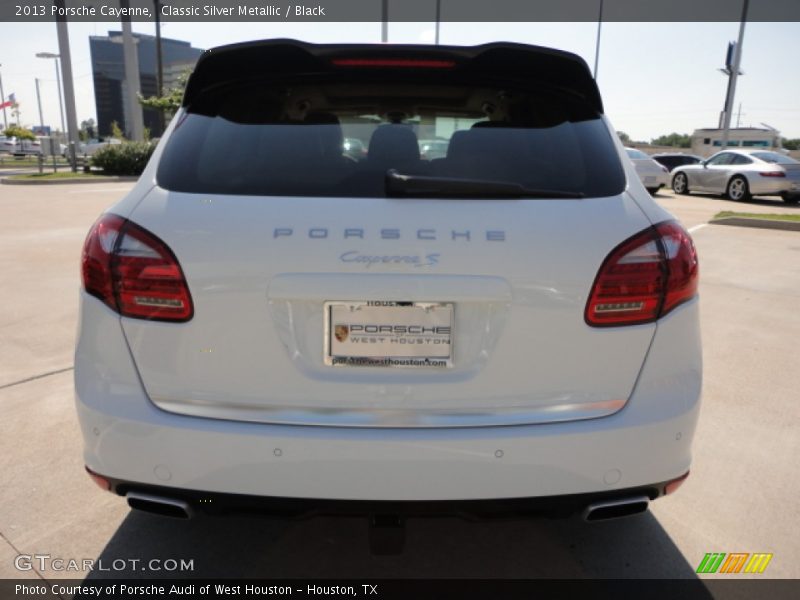 Classic Silver Metallic / Black 2013 Porsche Cayenne