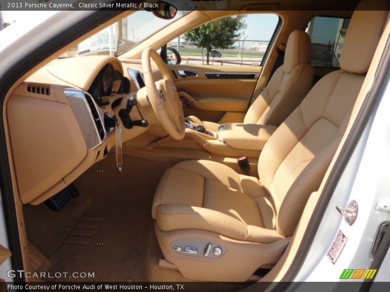 Classic Silver Metallic / Black 2013 Porsche Cayenne