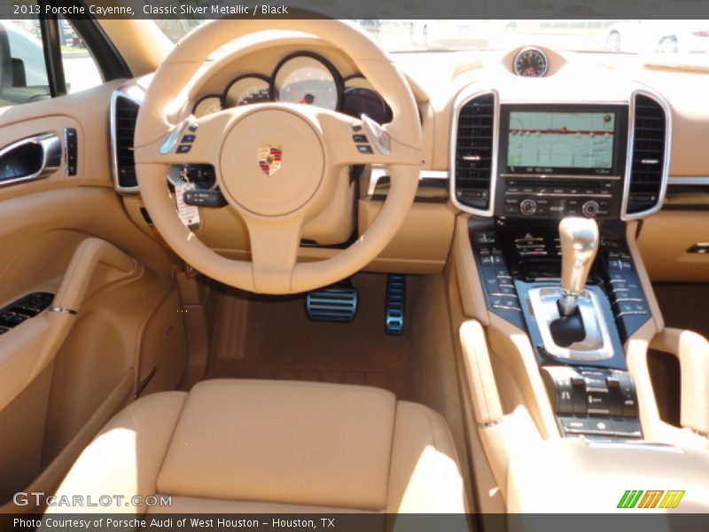 Classic Silver Metallic / Black 2013 Porsche Cayenne